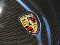 2022 Porsche 911 Carrera 3.0T, чёрный — фото 11
