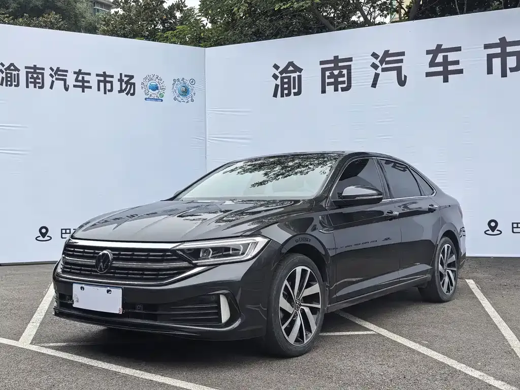 2023 Volkswagen Sagitar 300TSI DSG