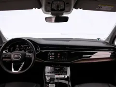 2021 Audi Q7 55 TFSI quattro S line Sport, чёрный — фото 5