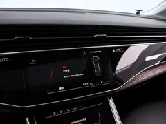 2021 Audi Q7 55 TFSI quattro S line Sport, чёрный — фото 8