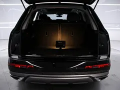 2021 Audi Q7 55 TFSI quattro S line Sport, чёрный — фото 18