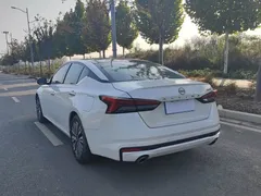 2022 Nissan Teana 2.0T XL, белый — фото 12