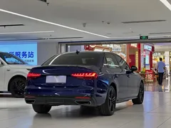 2022 Audi A4L 40 TFSI Luxury Sport, синий — фото 5