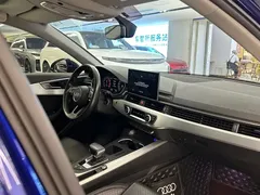 2022 Audi A4L 40 TFSI Luxury Sport, синий — фото 13