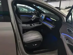 2025 BYD Sealion 06 DM-i PHEV 205 Pro — фото 8