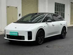2025 Li Auto i6 2WD Standard, белый — фото 1