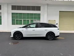 2025 Li Auto i6 2WD Standard, белый — фото 9