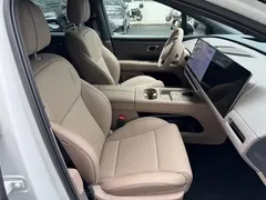 2025 Li Auto i6 2WD Standard, белый — фото 13