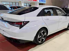 2022 Hyundai Elantra 1.5L CVT GLX Elite — фото 19
