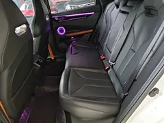 2023 Changan UNI-V 1.5T Premium, белый — фото 17
