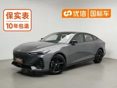 2022 Changan UNI-V 1.5T Premium — фото 1