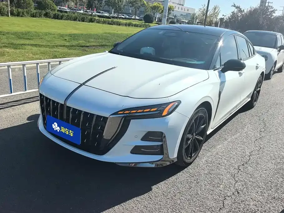 2023 Hongqi H6 2.0T