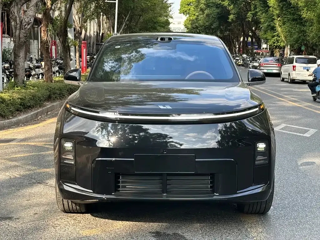 2026 Li Auto L8