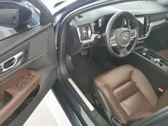 2023 Volvo S60 B4 Luxury, синий — фото 16