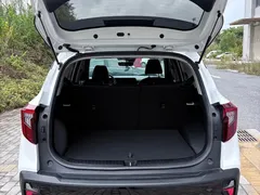 2023 Kia Seltos 1.5L CVT Luxury, белый — фото 8