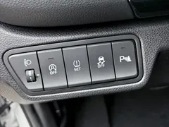 2023 Kia Seltos 1.5L CVT Luxury, белый — фото 16