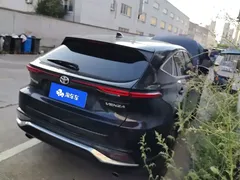 2022 Toyota Venza 2.0L CVT 2WD Premium, чёрный — фото 3