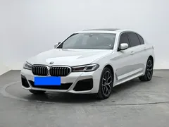 2023 BMW 5 Series 530Li Premium M Sport Package, белый — фото 1