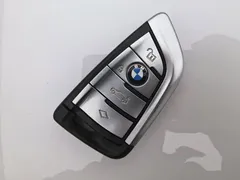 2023 BMW 5 Series 530Li Premium M Sport Package, белый — фото 12