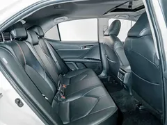 2023 Toyota Camry 2.0G Luxury, белый — фото 20