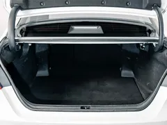 2023 Toyota Camry 2.0G Luxury, белый — фото 22