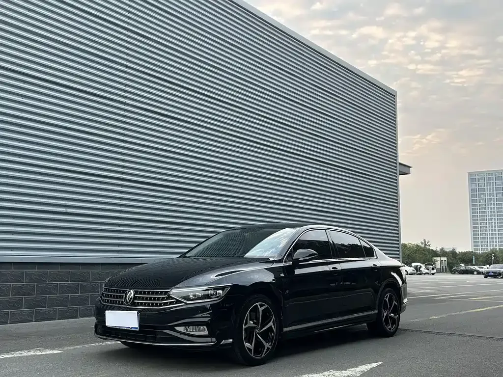 2023 Volkswagen Magotan 280TSI DSG Leading 2 Millionth Edition