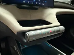 2024 BYD Dolphin Honor 420km Fashion, белый — фото 12