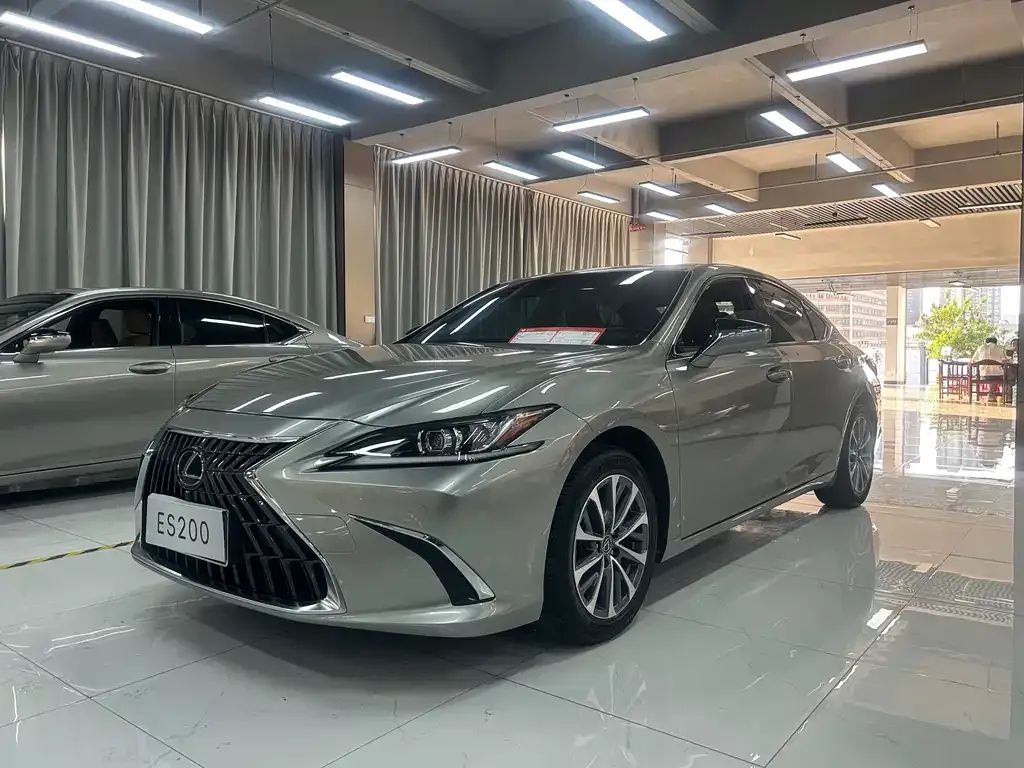 2023 Lexus ES 200 Luxury