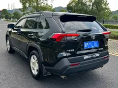 2021 Toyota RAV4 2.0L CVT 2WD Urban, чёрный — фото 3