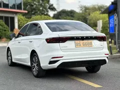 2023 Geely Emgrand 4th Gen Champion 1.5L CVT Luxury, белый — фото 5