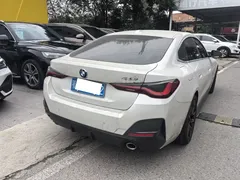 2022 BMW 4 Series 425i Gran Coupe M Sport Package, белый — фото 2