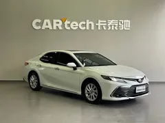 2023 Toyota Camry 2.0G Luxury, белый — фото 3