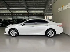 2023 Toyota Camry 2.0G Luxury, белый — фото 8