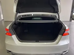2023 Toyota Camry 2.0G Luxury, белый — фото 21