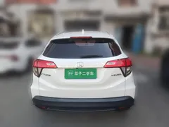 2020 Honda Vezel 1.5L CVT Pioneer, белый — фото 3