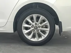 2021 Toyota Corolla 1.2T S-CVT Luxury, белый — фото 12
