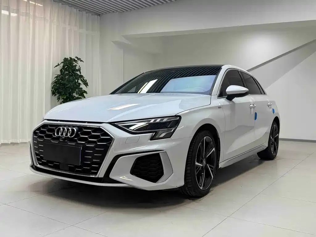 2022 Audi A3 Sportback 35 TFSI Fashion Sport