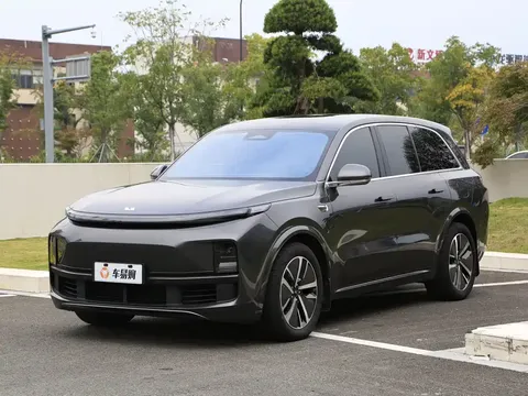 2024 Li Auto L8