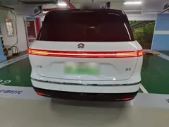 2026 Nio ES8 7-seat Executive Luxury, белый — фото 6