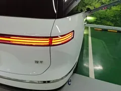 2026 Nio ES8 7-seat Executive Luxury, белый — фото 8