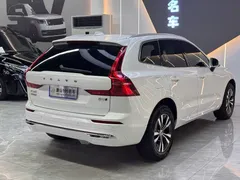 2023 Volvo XC60 4WD Luxury, белый — фото 9