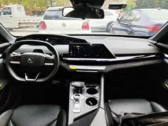 2022 Changan UNI-V 1.5T Sport, чёрный — фото 10