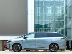 2026 Xpeng X9 EREV 1602 Ultra, синий — фото 20