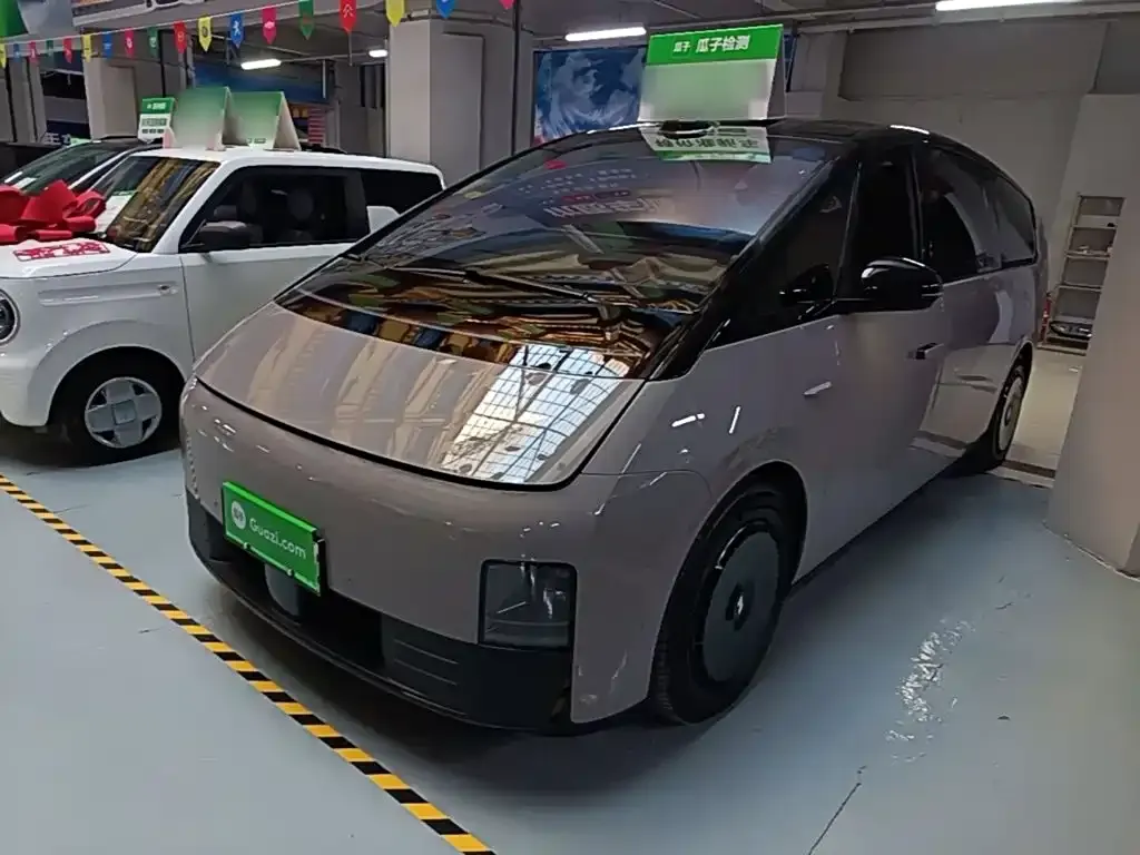 2025 Li Auto MEGA Home