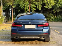 2021 BMW 5 Series 530Li Leading M Sport Package, синий — фото 8