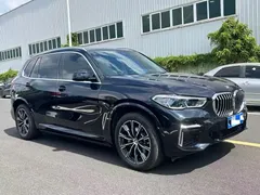 2022 BMW X5 30Li Premium M Sport Package, чёрный — фото 1