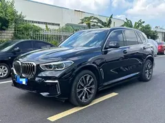 2022 BMW X5 30Li Premium M Sport Package, чёрный — фото 3