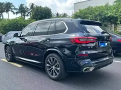 2022 BMW X5 30Li Premium M Sport Package, чёрный — фото 7