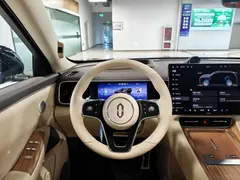 2026 Aito M7 EV Max 4WD 5-Seat, чёрный — фото 12