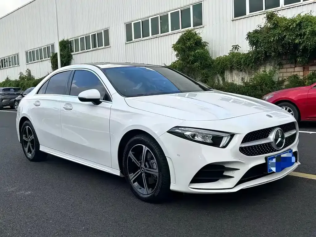 2023 Mercedes-Benz A-Class A 200 L Fashion